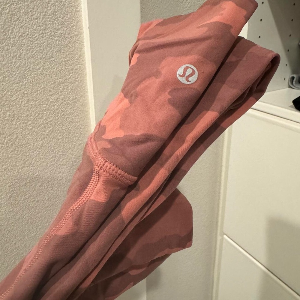 Size 4 Lululemon align 28’ length Nwot